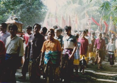 Bali Tirtagangga hindujuhla kulkue by Vaula Norrena 1992