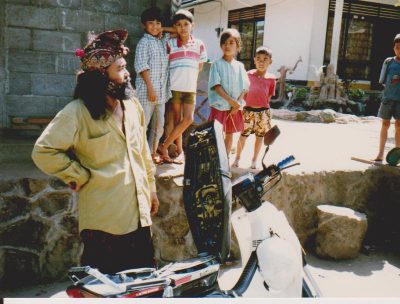 Bali Tirtagangga Baba Subali,mopo ja lapsia by Vaula Norrena 1992